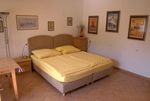 Studio sleeping bed/twin bed possible