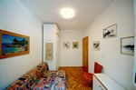 Apartment smaller sleeping room(2)